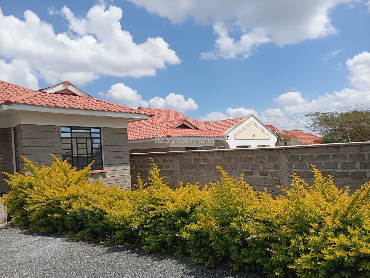 Amazing 3bedroom Home All Ensuite with Dsq on Eighth, 200 Meters From The Tarmac Road, Ongata Rongai, Kajiado, House for Sale