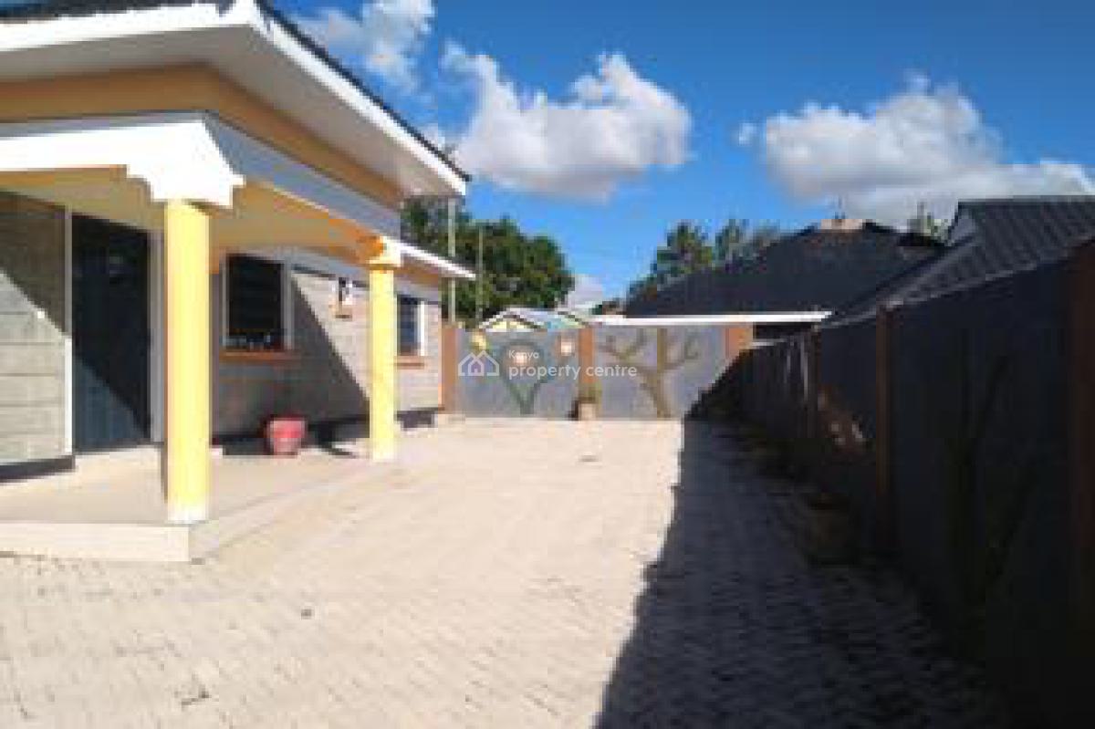 Amazing 3bedroom Home All Ensuite on Eighth, 300 Meters From The Tarmac Road, Ongata Rongai, Kajiado, House for Sale