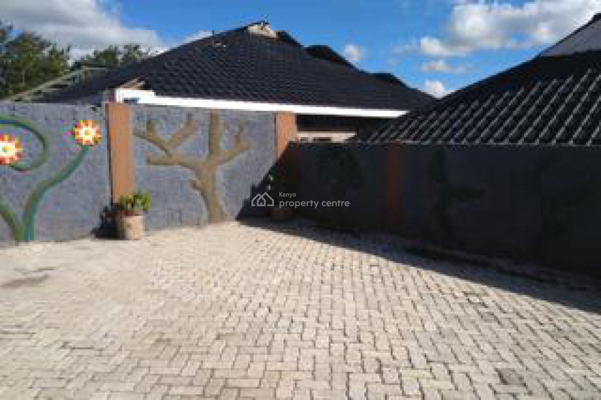 Amazing 3bedroom Home All Ensuite on Eighth, 300 Meters From The Tarmac Road, Ongata Rongai, Kajiado, House for Sale