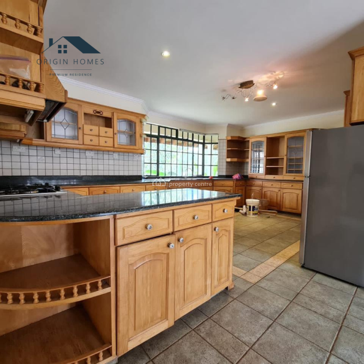 Magnificent 5-bedroom Villa with Private Dam Access -- Ridgeways, Chania, Kiambu, Townhouse for Rent