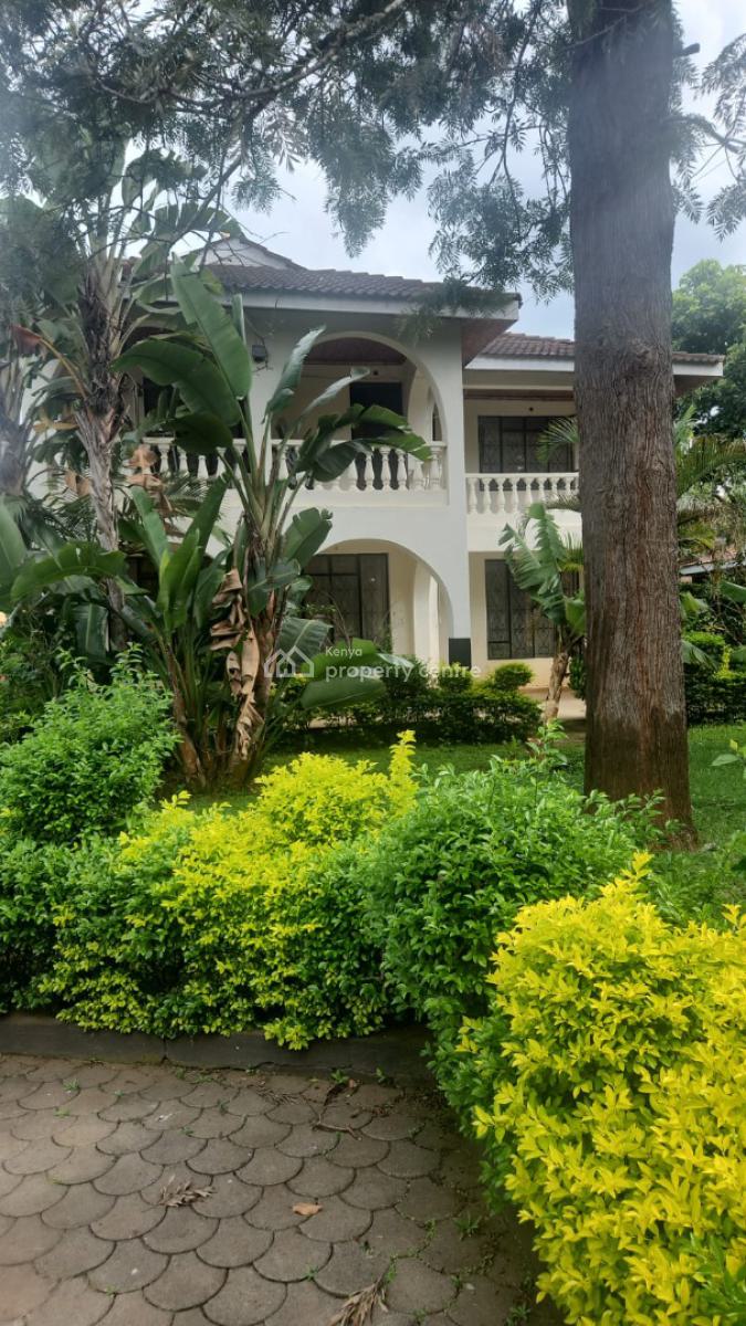 5-bedroom House with Sq Sits on Half an Acre in Karen, Hardy Ndovu Rd., Karen, Karen, Nairobi, Townhouse for Sale