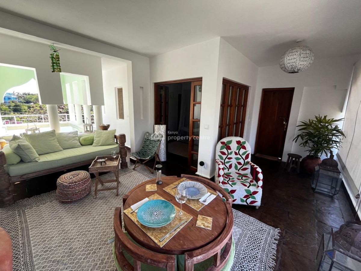 Luxury Penthouse Studio with Jacuzzi at Beverly Suites, Beverly Suites Silversands Road, Malindi Town, Kilifi, Bedsitter (single Room) Short Let