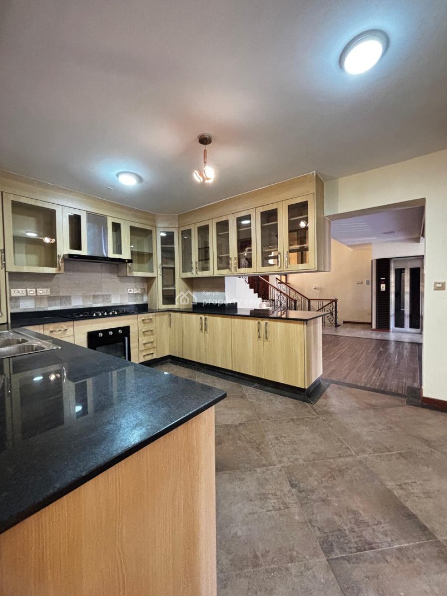 5 Bedroom Townhouse + Dsq, Lavington, Nairobi, Townhouse for Rent