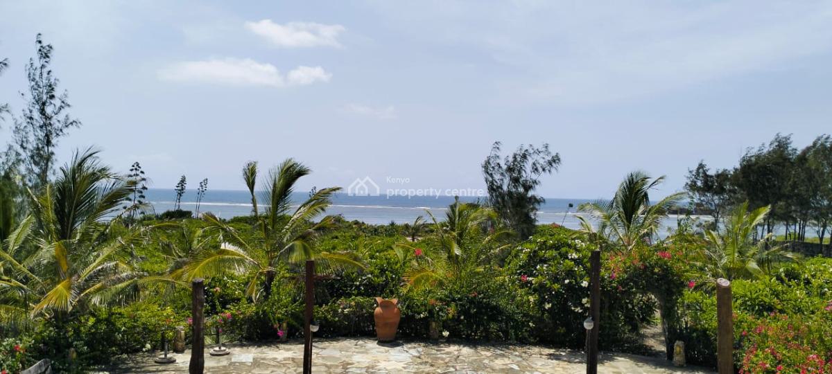 Beachfront All Ensuite 4-bedroom Villa, Off Kanani Road, Watamu, Kilifi, House for Sale