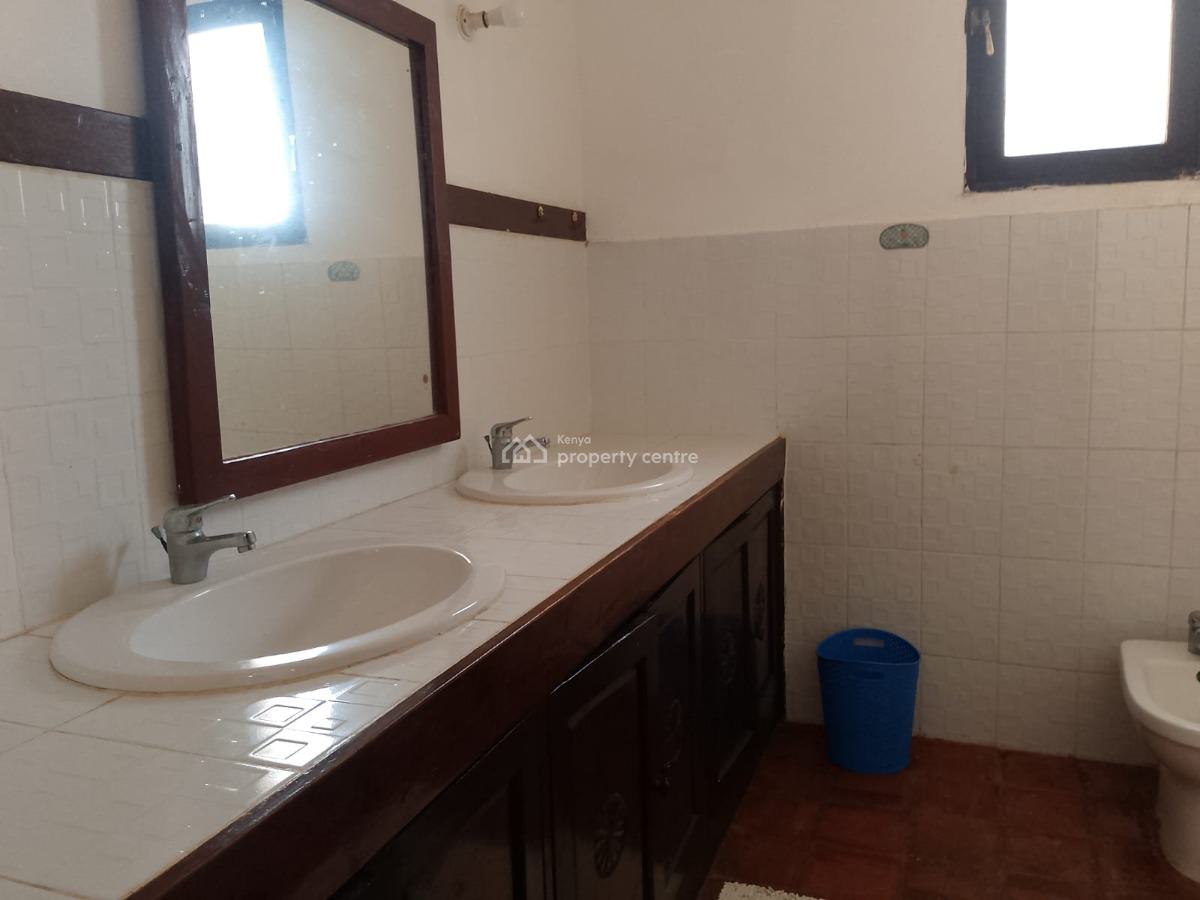 Spectacular Furnished 2 Bedrooms Beachfront, Kilimandogo Residence, Malindi Town, Kilifi, Apartment for Rent