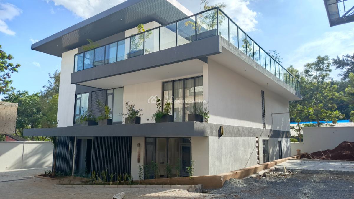 an Excellent 5 Bedrooms Townhouse, All Ensuite Plus 2 Dsq + 2 Offices, Lavington, Nairobi, House for Sale