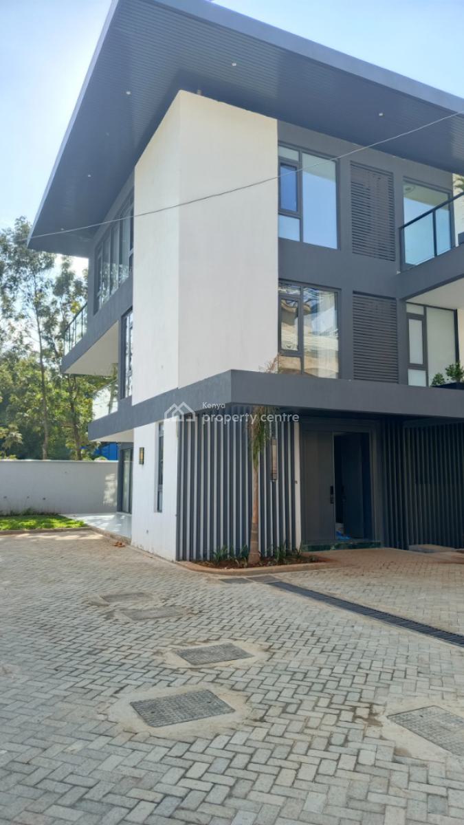an Excellent 5 Bedrooms Townhouse, All Ensuite Plus 2 Dsq + 2 Offices, Lavington, Nairobi, House for Sale