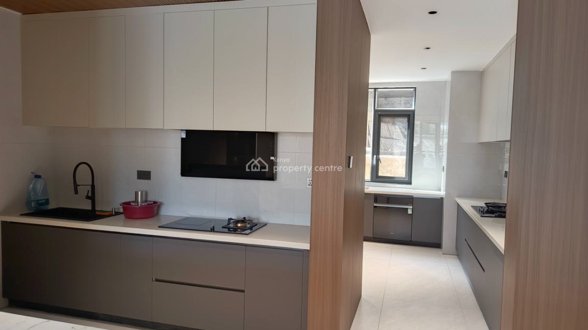an Excellent 5 Bedrooms Townhouse, All Ensuite Plus 2 Dsq + 2 Offices, Lavington, Nairobi, House for Sale