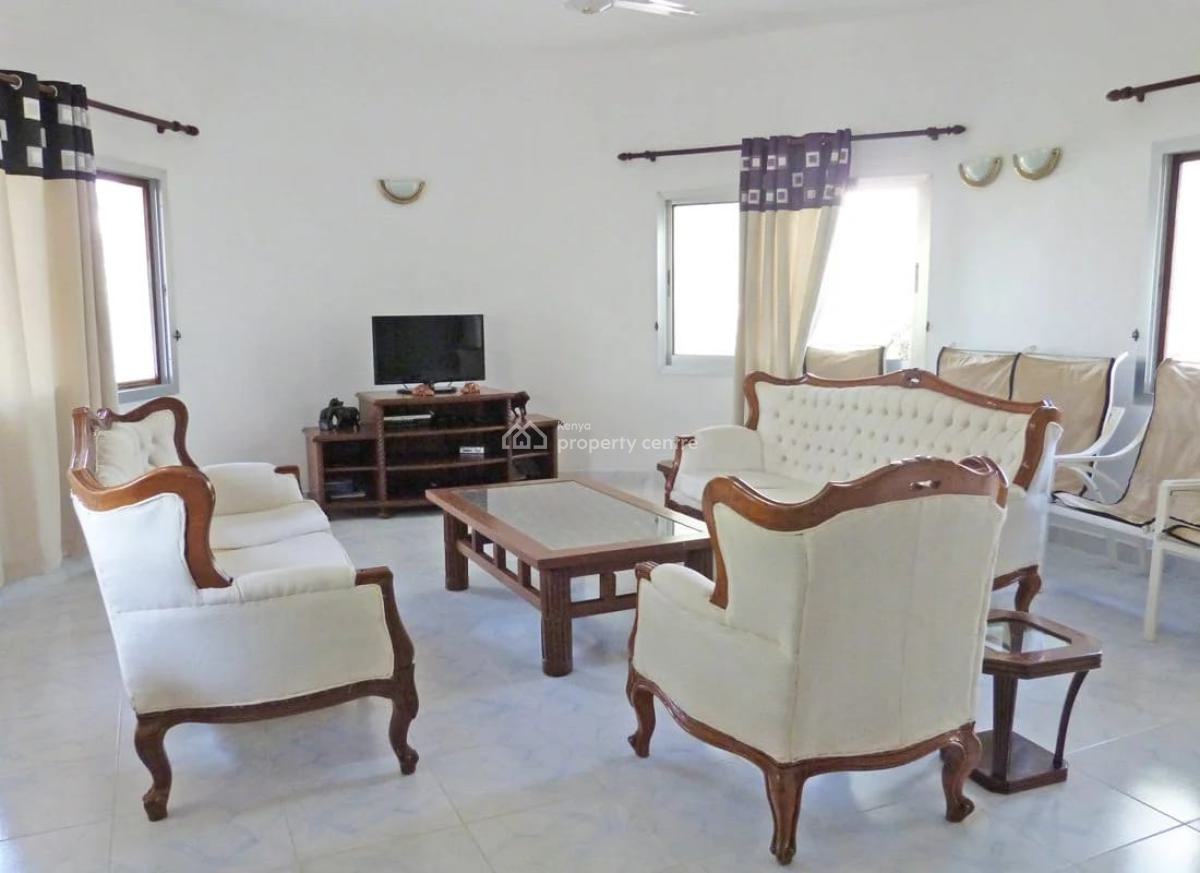 4 Bedroom Sitting on 1/4 of an Acre Fully Furnished Asking Price 30m, Kilifi Watamu, Watamu, Kilifi, Townhouse for Sale