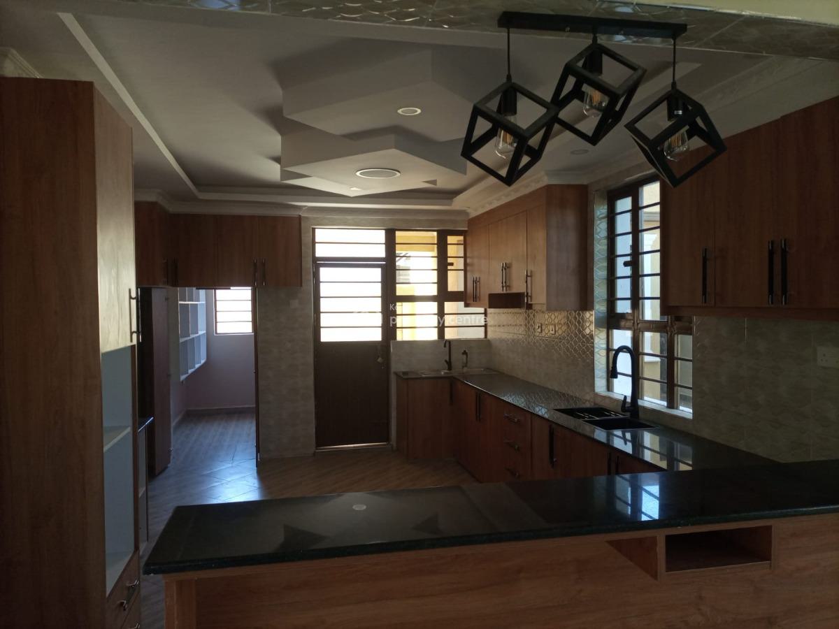 5 Bedroom House with Sq All Ensuite Ruiru Mugutha, on a 50 By 100 Plot, Ruiru, Ruiru, Kiambu, Townhouse for Sale