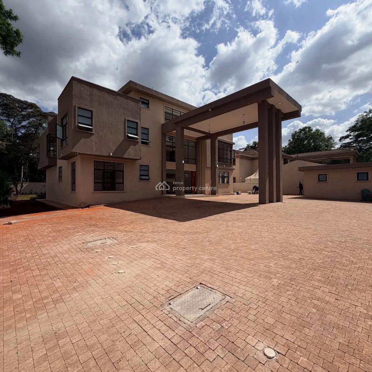 Luxurious 5 Bedrooms, Karen, Nairobi, House for Sale