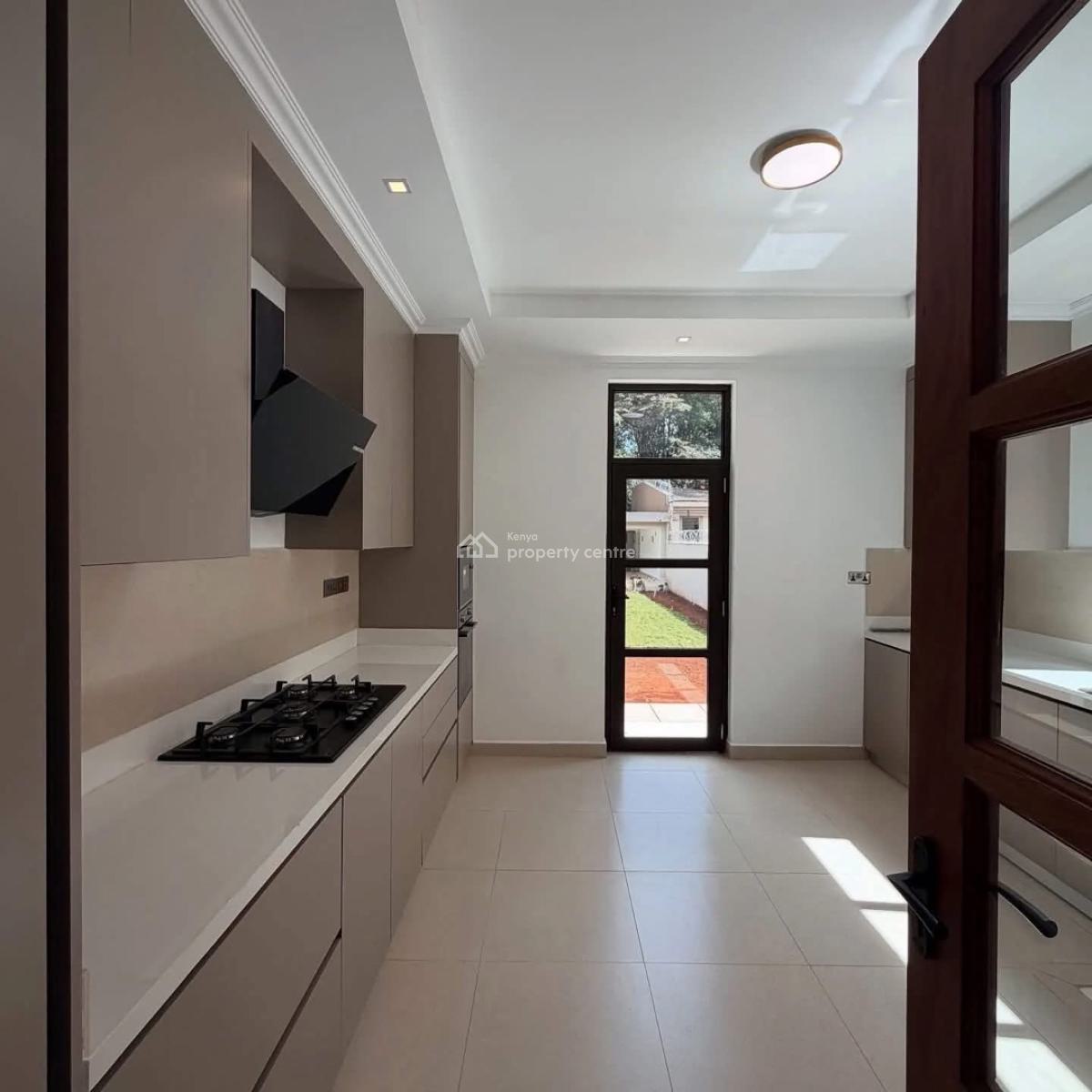 Luxurious 5 Bedrooms, Karen, Nairobi, House for Sale