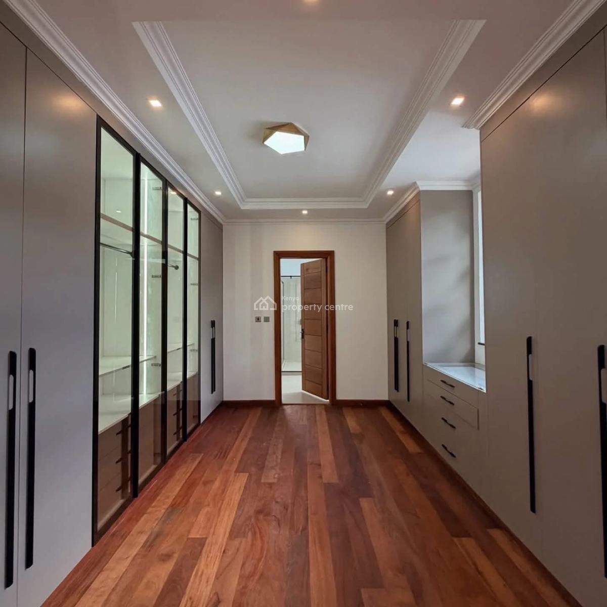 Luxurious 5 Bedrooms, Karen, Nairobi, House for Sale