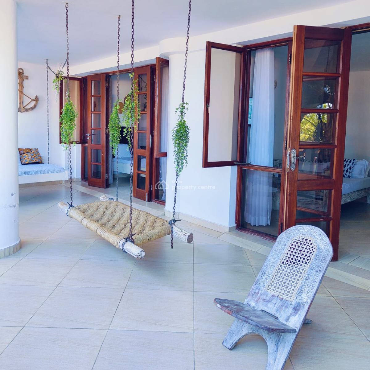 Tastefully Furnished 2 Bedroom Beach Front Apartment, Shanzu, Mombasa, Apartment Short Let