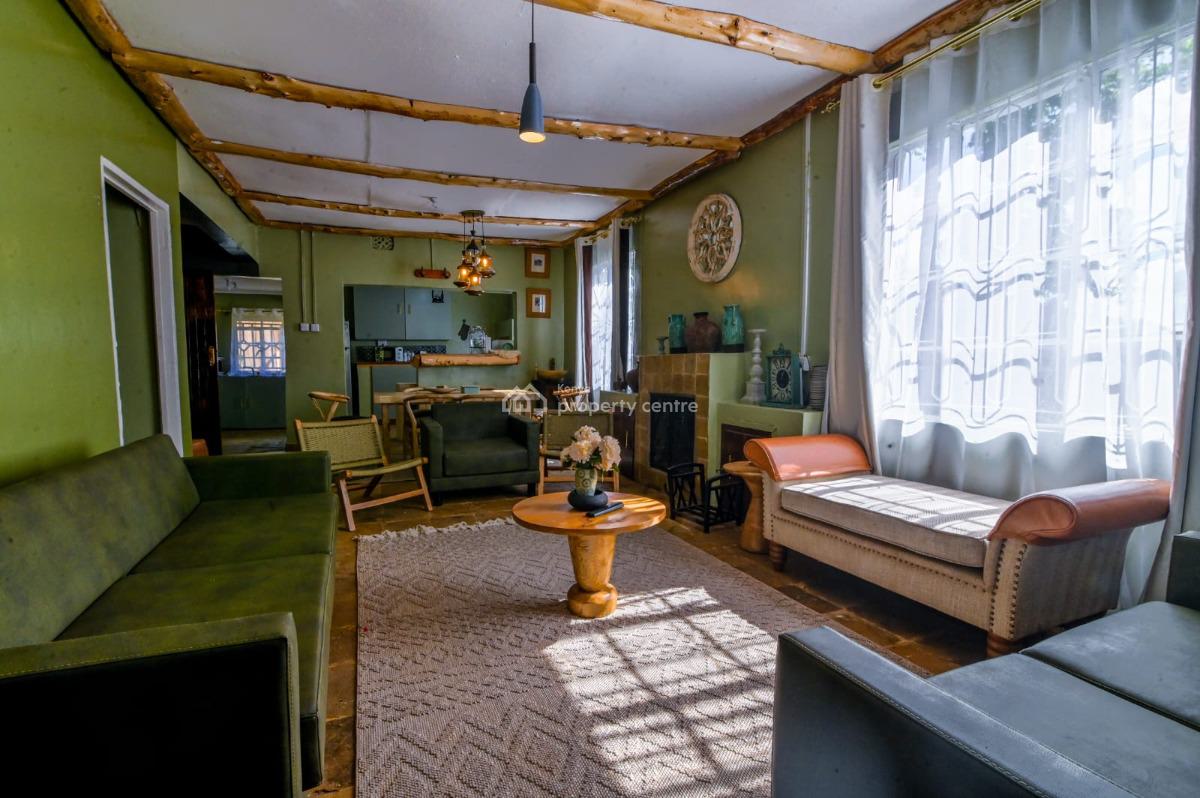 Tastefully Furnished 5 Bedroom House, Near Meru National Park, Municipality, Meru, Detached Bungalow Short Let