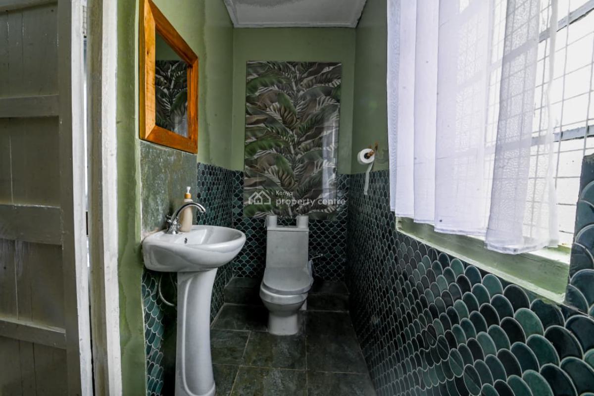 Tastefully Furnished 5 Bedroom House, Near Meru National Park, Municipality, Meru, Detached Bungalow Short Let