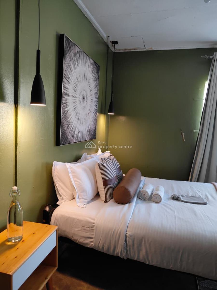 Tastefully Furnished 5 Bedroom House, Near Meru National Park, Municipality, Meru, Detached Bungalow Short Let