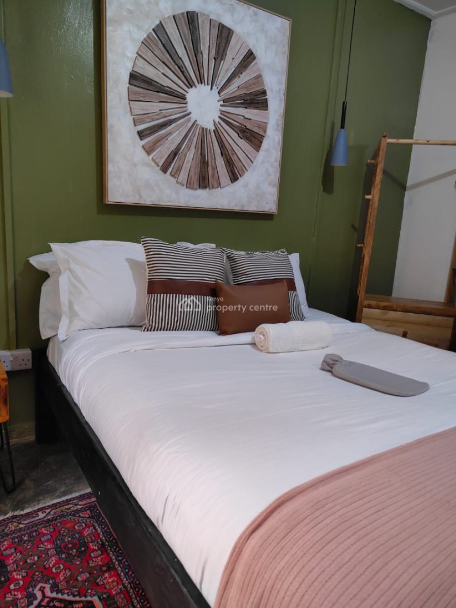 Tastefully Furnished 5 Bedroom House, Near Meru National Park, Municipality, Meru, Detached Bungalow Short Let