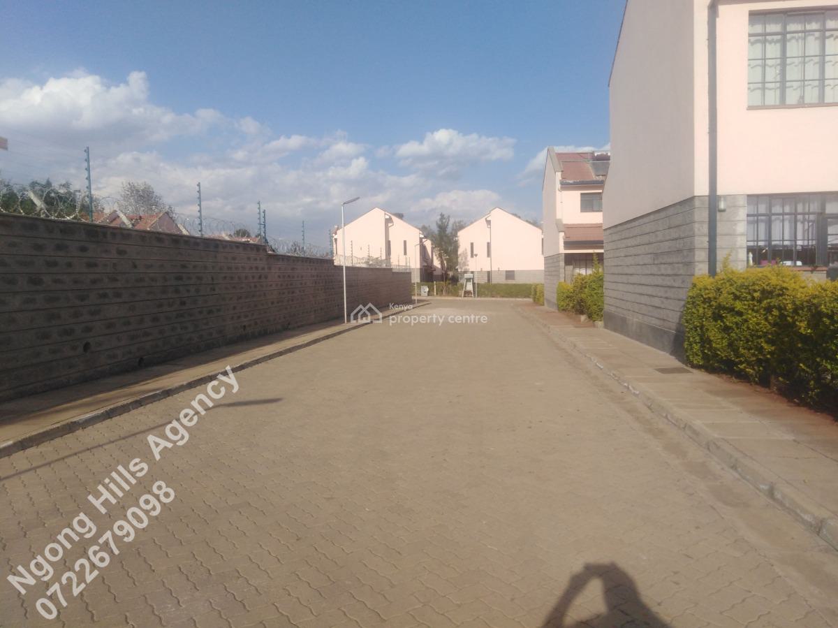 Executive 4-bedroom Mansions + Dsq -- Matasia, Ngong, Matasia, Ngong, Kajiado, Townhouse for Sale