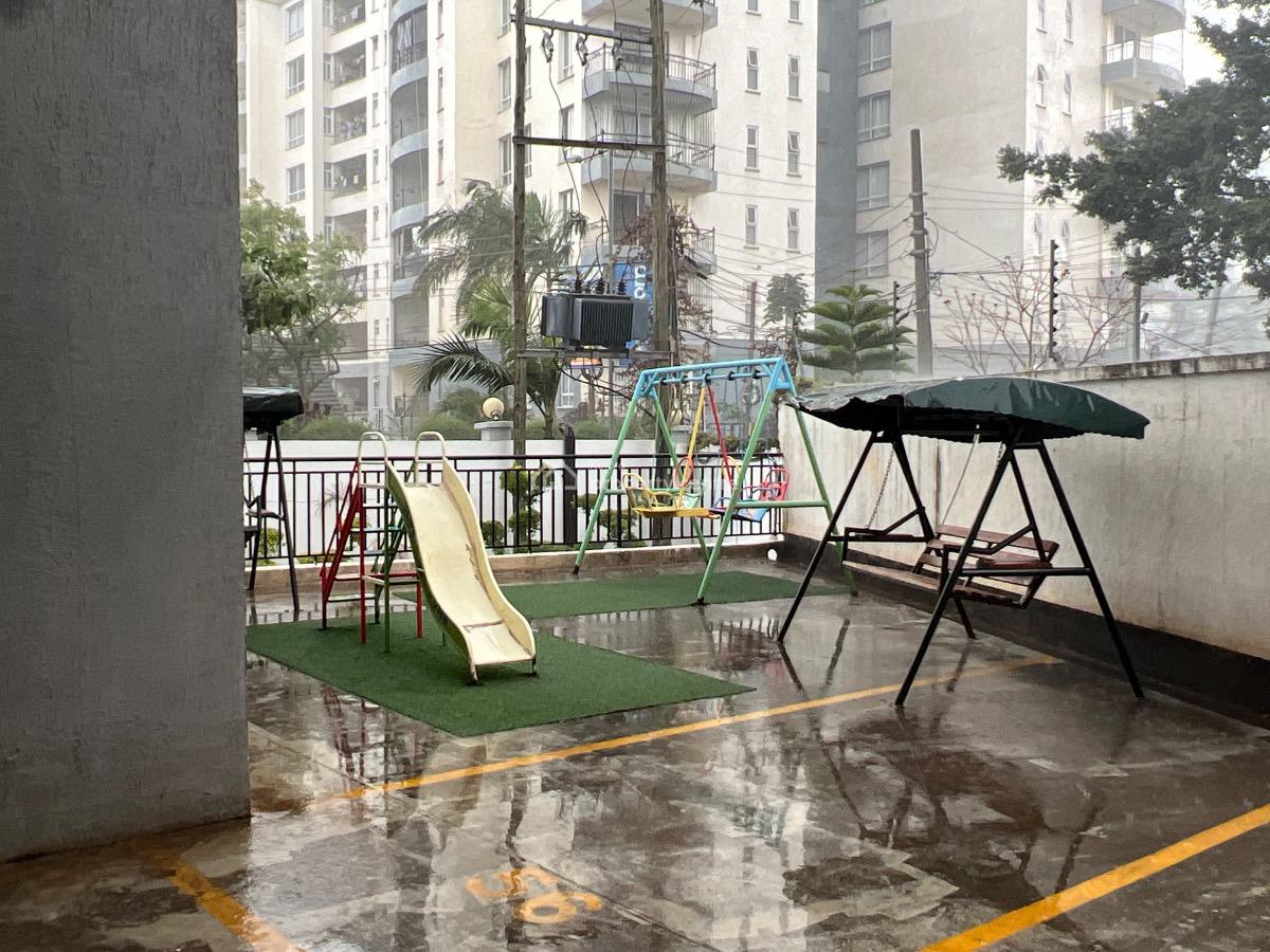 Spacious Semi Furnished 2 Bedroom All Ensuite Plus Cloakroom, Mugoiri Road, Kileleshwa, Nairobi, Apartment for Rent