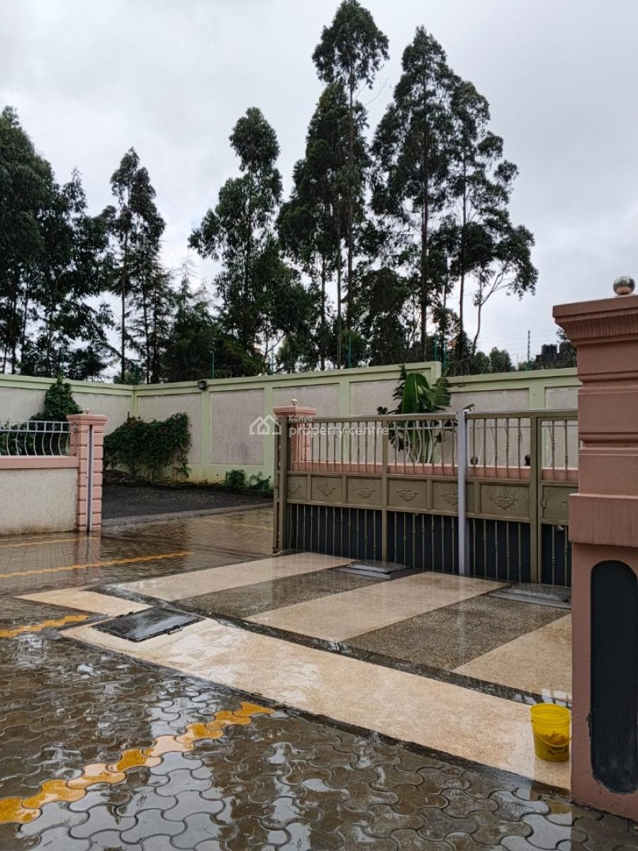 Lxurious 5 Bedroom House + Family Room, Zambezi, Gitaru, Kiambu, House for Sale