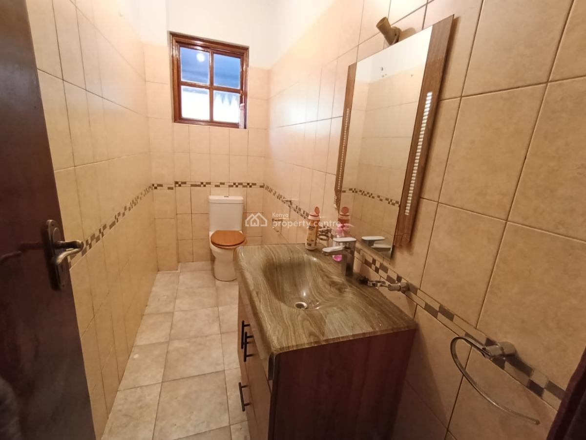 Elegant 4 Bedroom Standalone Villa on ½ Acre, Runda, Westlands, Nairobi, House for Sale