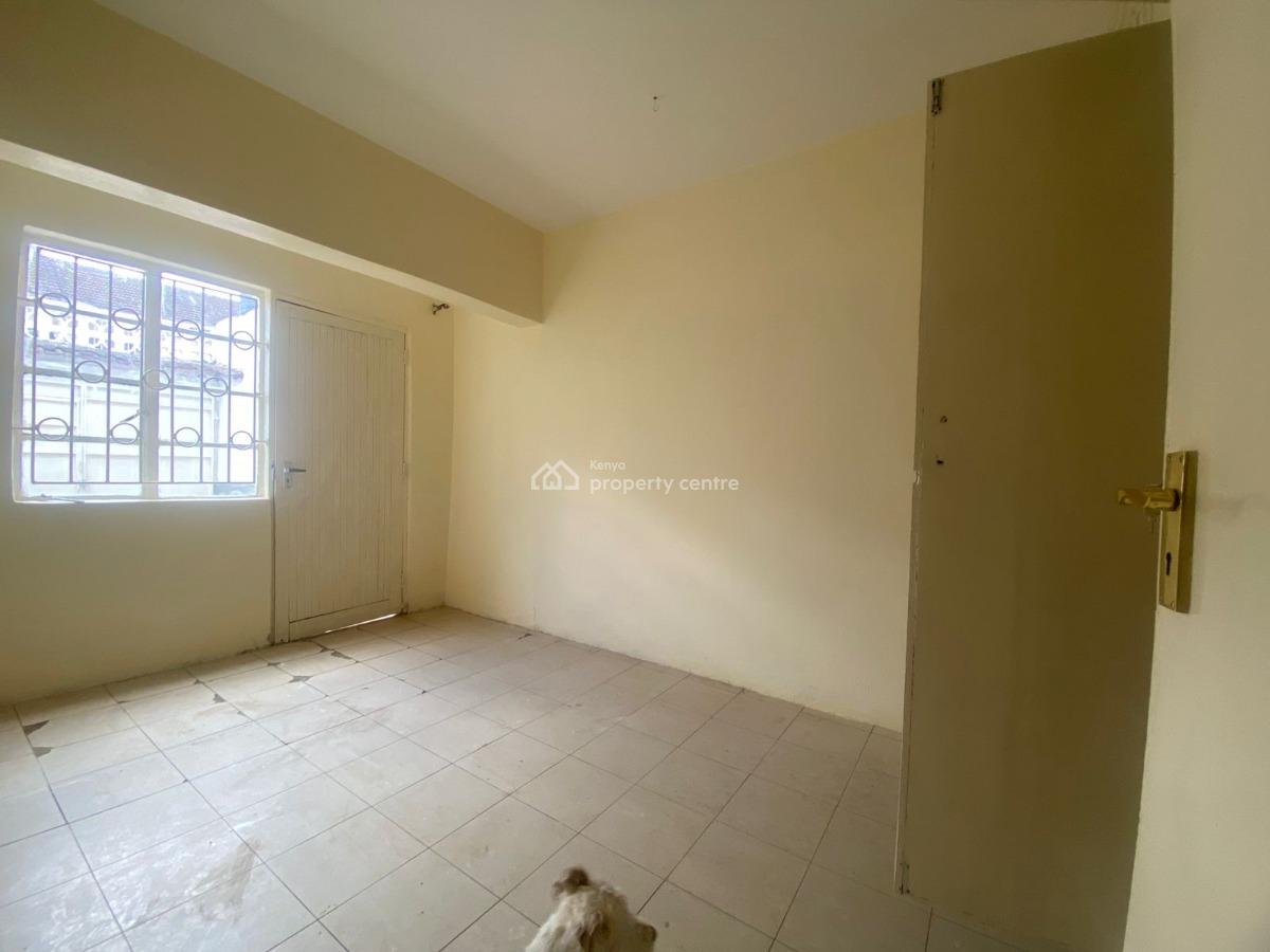 Spacious Family Living 4  Bedrooms Mansion with Secure Environment, Near Diamond Plaza, Parklands, Nairobi, Townhouse for Rent