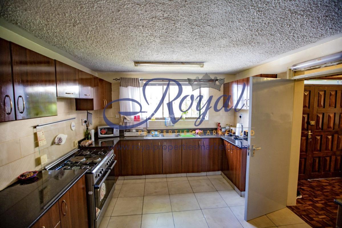 4-bedroom Villa with a Private Garden, Kilimani, Nairobi, Townhouse for Sale