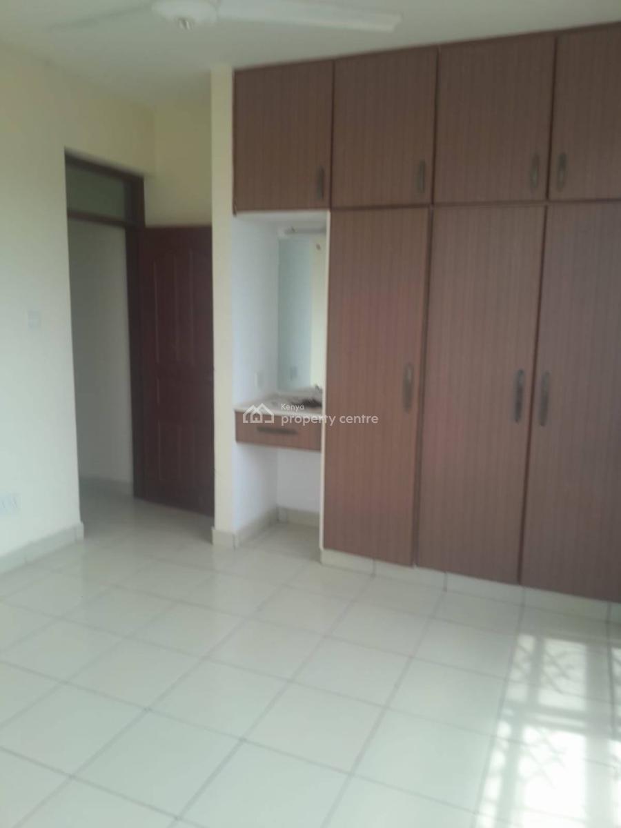 Spacious ,3 Bedroom Apartment with Balcony ., Mkomani, Nyali, Mombasa, Apartment for Rent