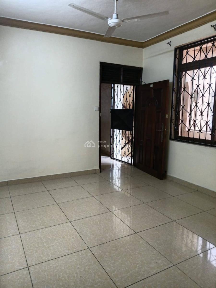 Spacious 2 Bedroom Apartment with Parking, Sparki, Majengo, Mombasa, Apartment for Rent