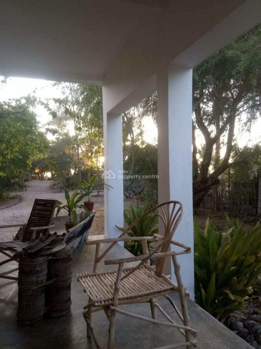 Luxury 3-bedroom Beachfront Home on 1-acre in Che Shale, Che Shale, Malindi Town, Kilifi, House for Sale