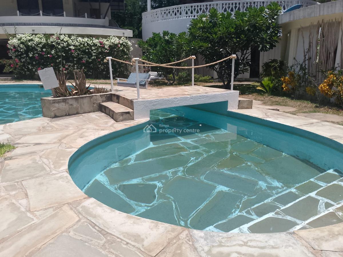 Elegant 2-bedroom Beachfront Apartment at Park Marine, Park Marine Estate, Malindi Town, Kilifi, House for Sale