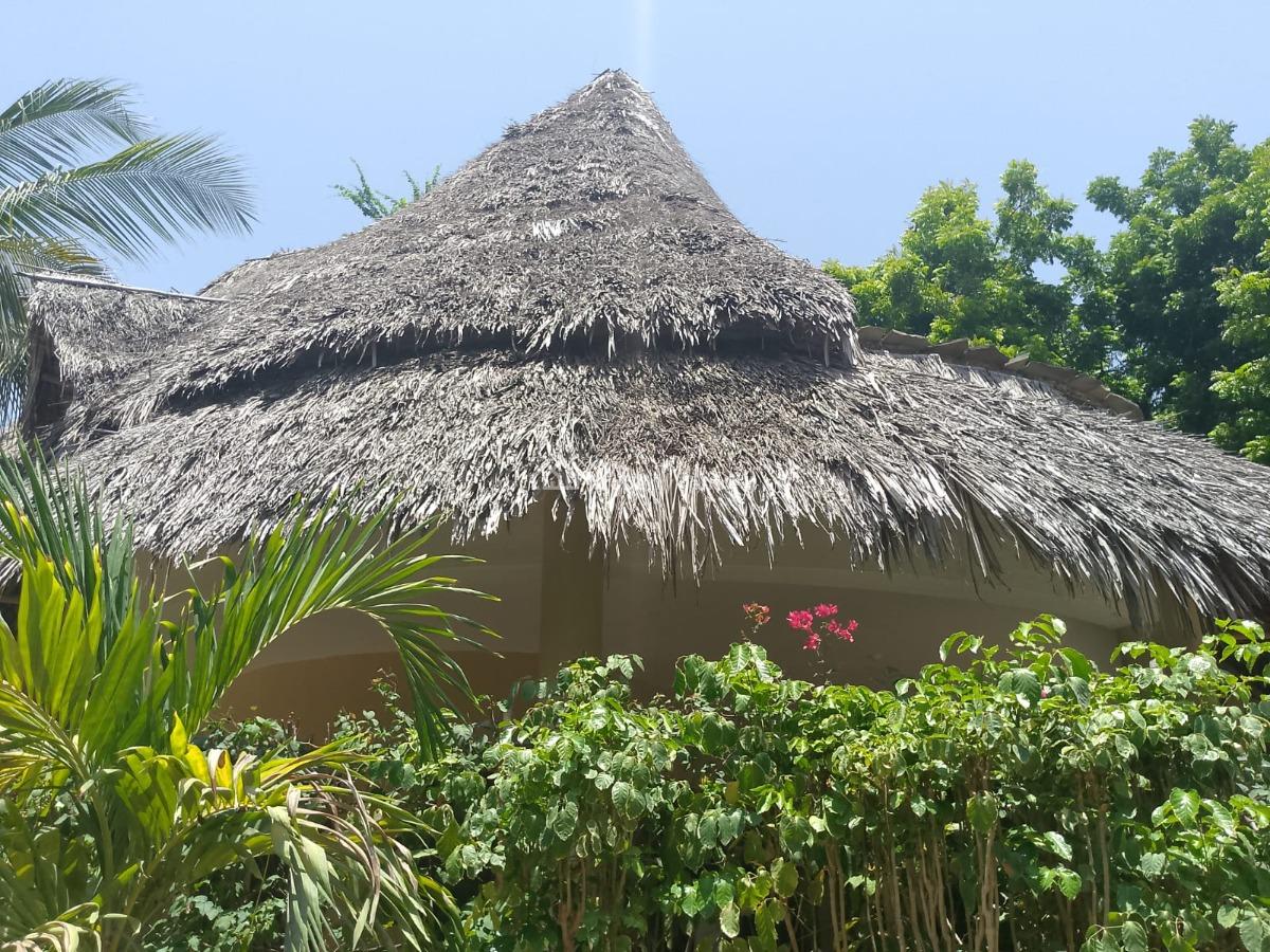 Elegant 2-bedroom Beachfront Apartment at Park Marine, Park Marine Estate, Malindi Town, Kilifi, House for Sale