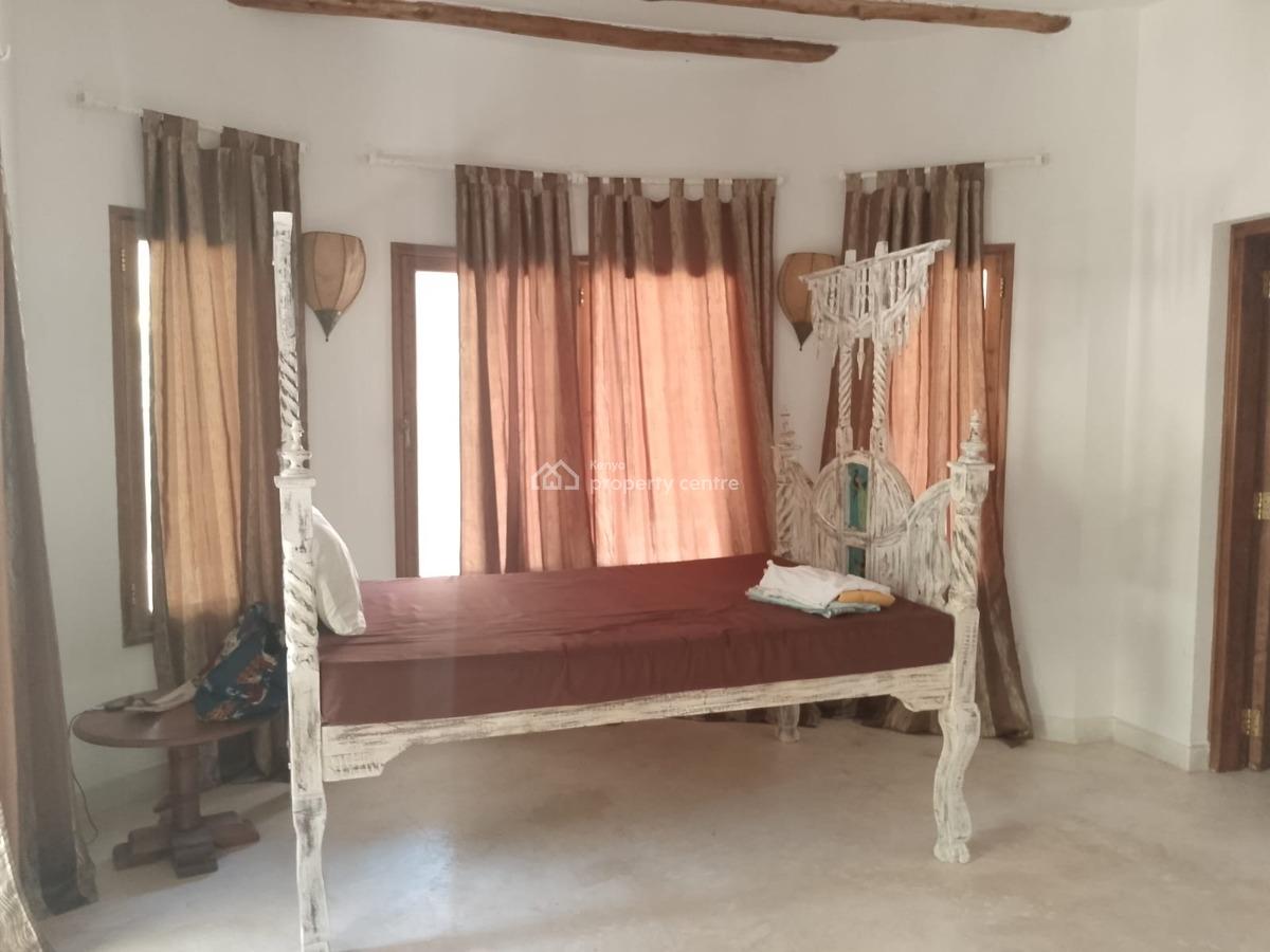 Elegant 2-bedroom Beachfront Apartment at Park Marine, Park Marine Estate, Malindi Town, Kilifi, House for Sale