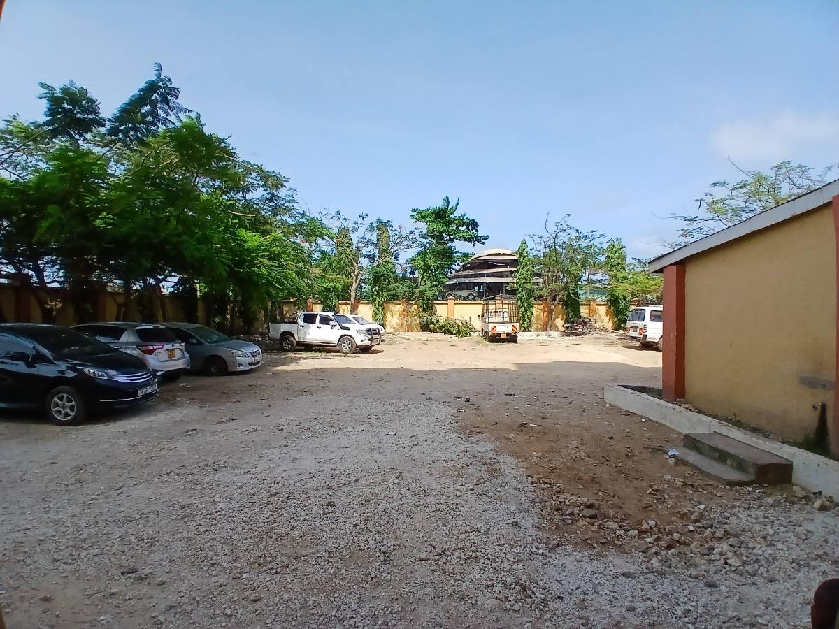 Spacious 1br Apartment with Lift, Mall, Mtwapa, Kilifi, Mini Flat for Rent