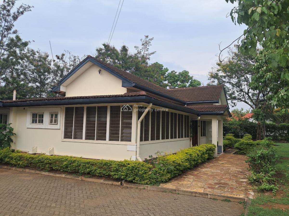 Elegant 3 Bedrooms Bungalow+ Dsq Stand Alone House on Half Acre, Milimani, Market Milimani, Kisumu, House for Rent