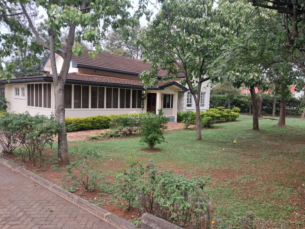 Elegant 3 Bedrooms Bungalow+ Dsq Stand Alone House on Half Acre, Milimani, Market Milimani, Kisumu, House for Rent
