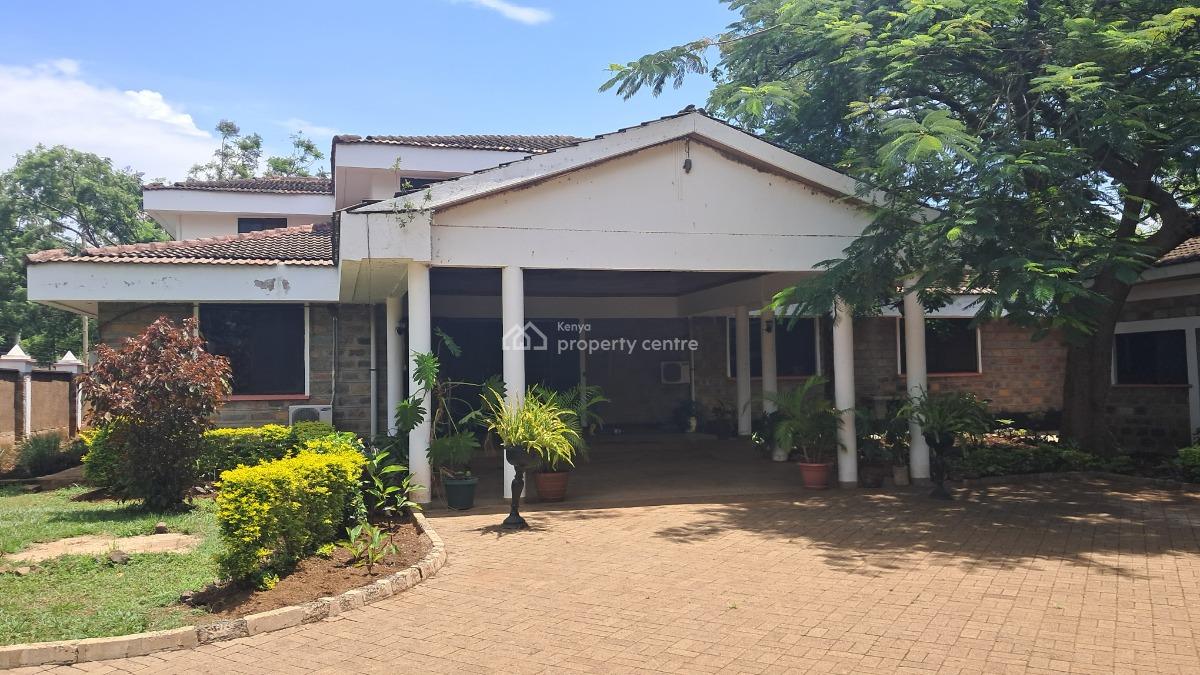 Gorgeous 6 Bedrooms Maisonette on Half Acre, Milimani, Market Milimani, Kisumu, House for Rent