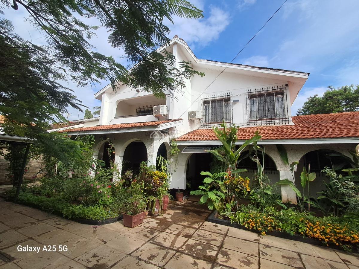 Magnificent 4 Bedrooms + Dsq on Quarter Acre, Milimani, Market Milimani, Kisumu, House for Rent