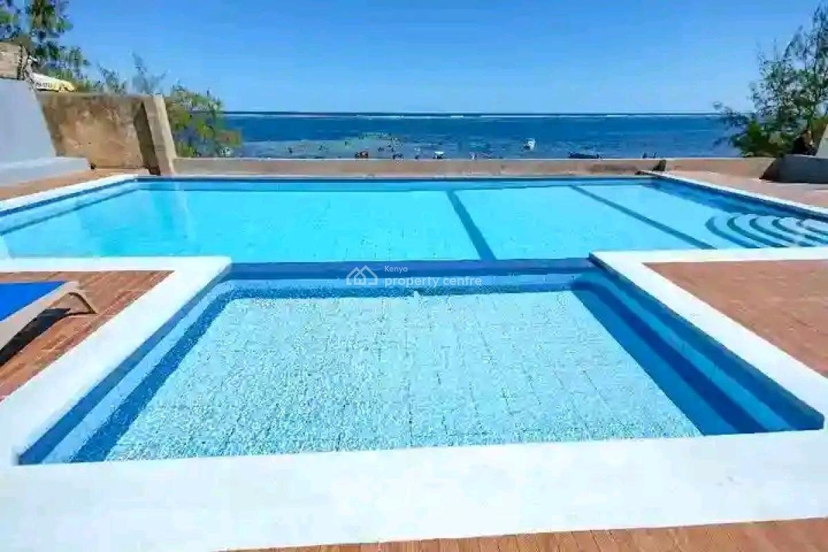 Top Notch Fully Furnished Beach Front Studio Apartment in Nyali Mombas, Nyali, Nyali, Mombasa, Apartment Short Let