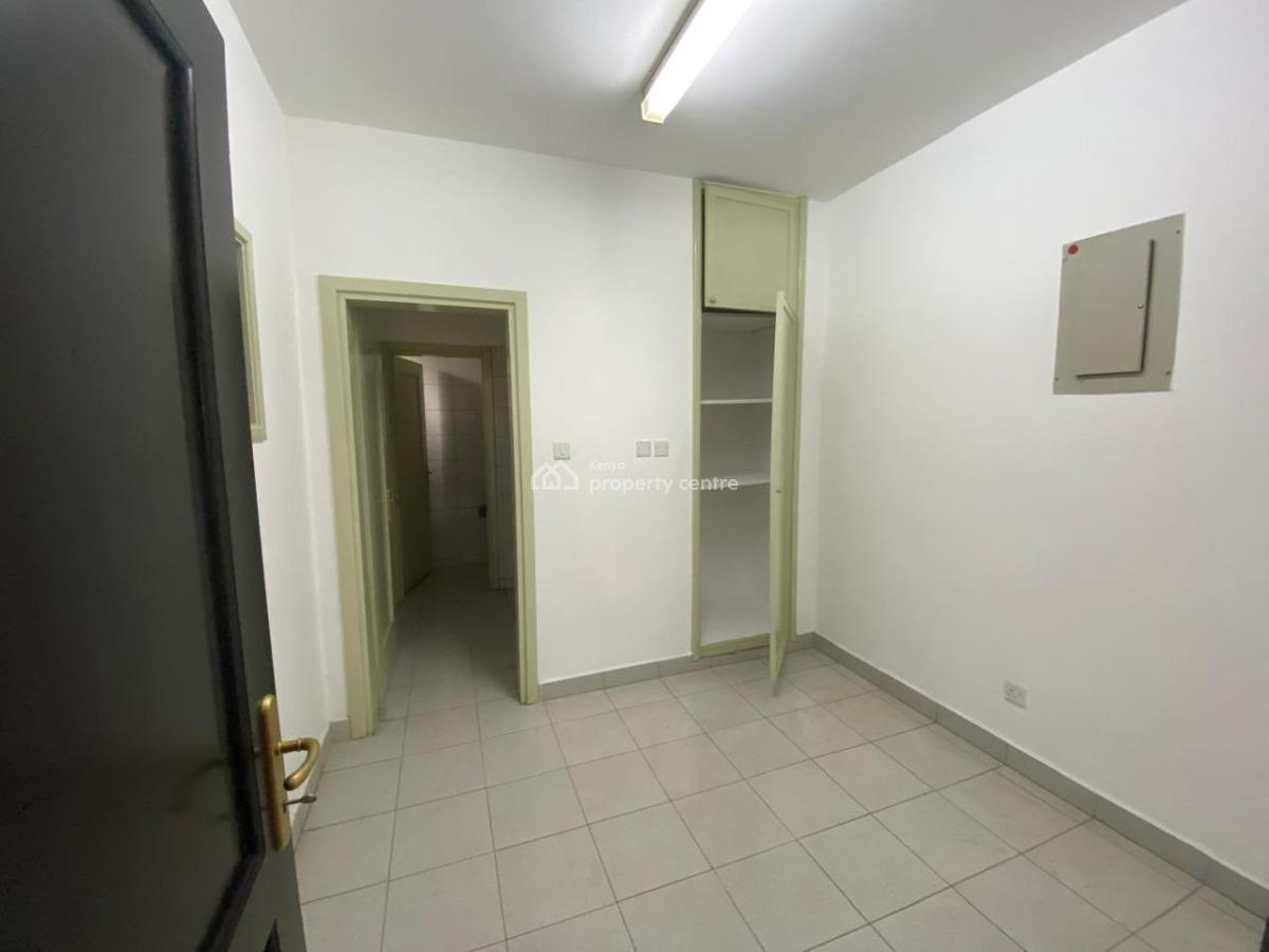 Cozy 4 Bedroom Villa with Dsq, Westlands, Nairobi, House for Rent