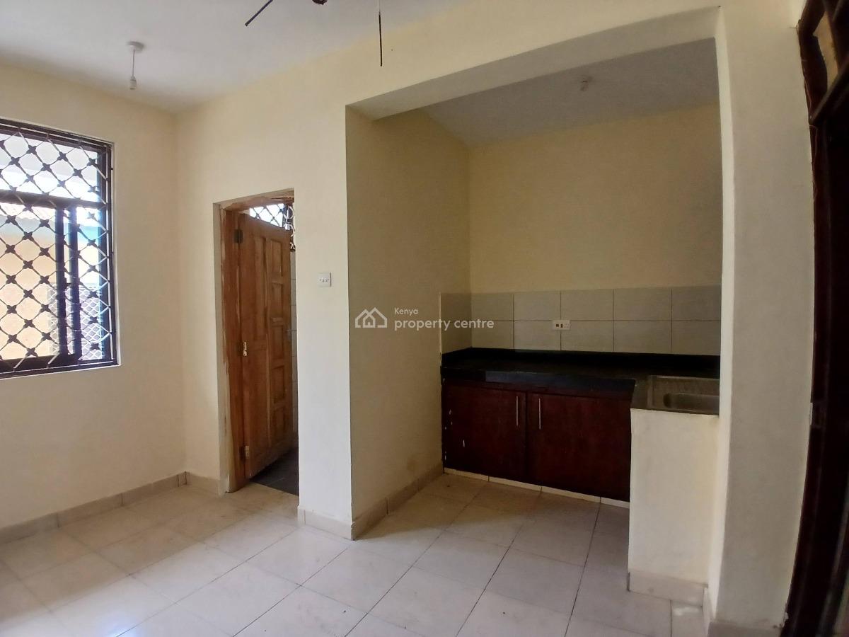 Clean Bedsitter Apartment, National Bank, Mtwapa, Kilifi, Bedsitter (single Room) for Rent