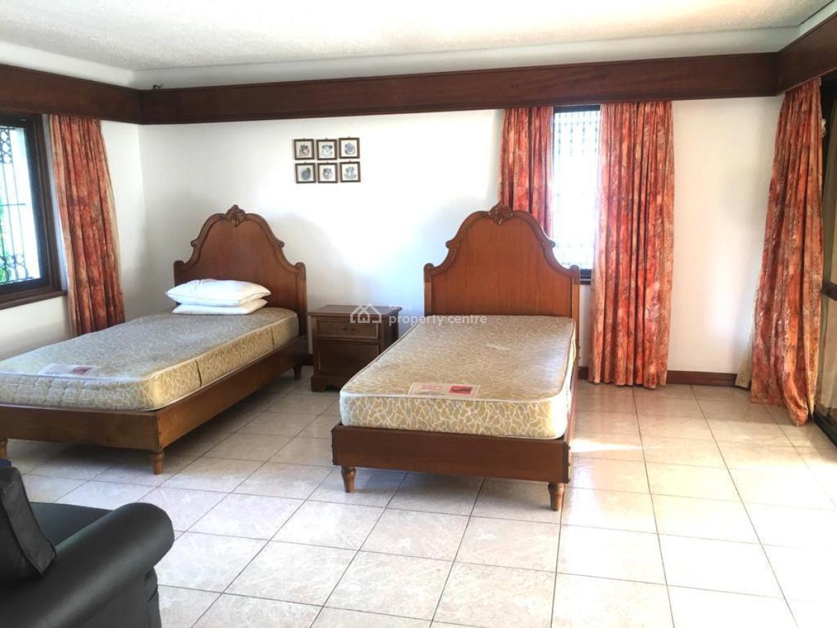 5 Bedrooms Villa Is Still Available Second Row From The Nyali, Mombasa Nyali, Nyali, Mombasa, Townhouse for Sale