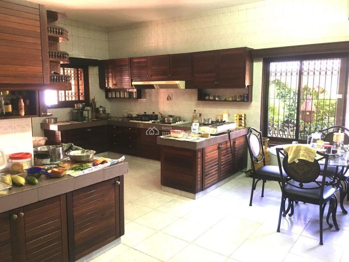 5 Bedrooms Villa Is Still Available Second Row From The Nyali, Mombasa Nyali, Nyali, Mombasa, Townhouse for Sale