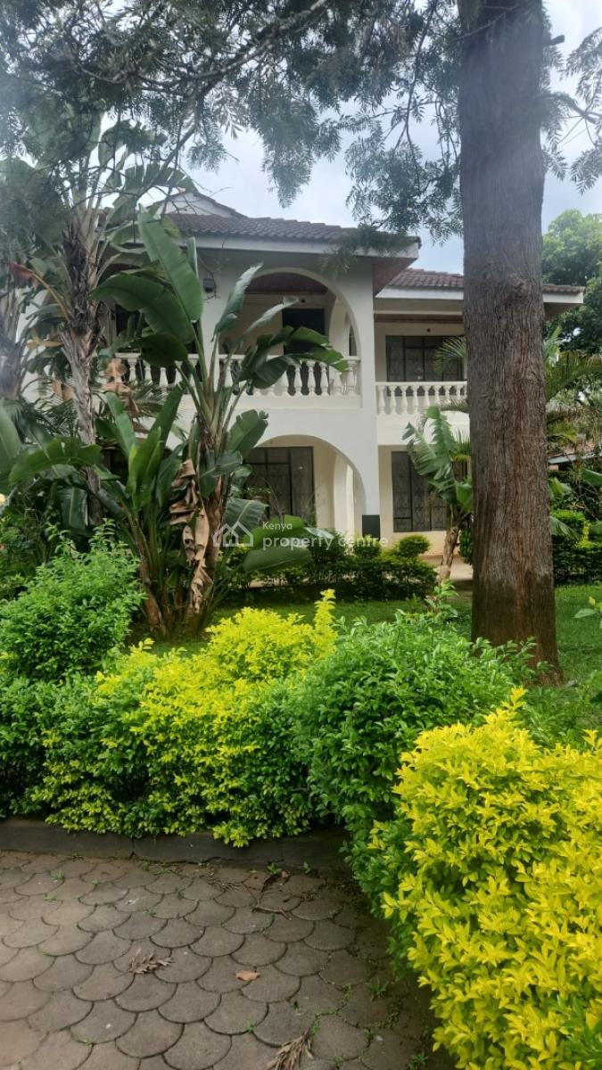 5-bedroom House with Sq Sits on Half an Acre in Karen, Hardy Ndovu Rd., Karen Ndovulane, Karen, Nairobi, Townhouse for Sale
