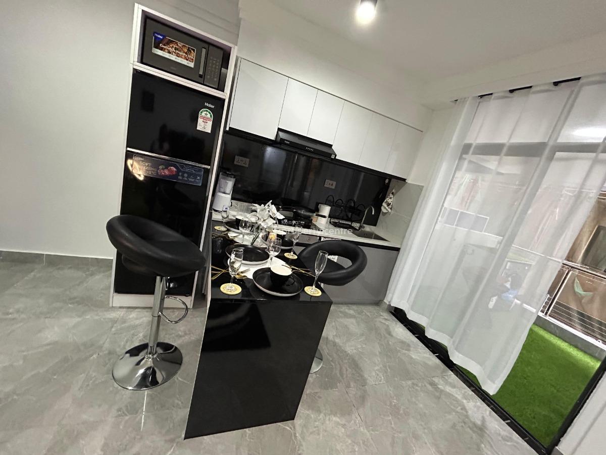 an Excellent Spacious 1 Bedroom Fully Furnished and Serviced, Kindaruma Road, Kilimani, Nairobi, Apartment for Rent