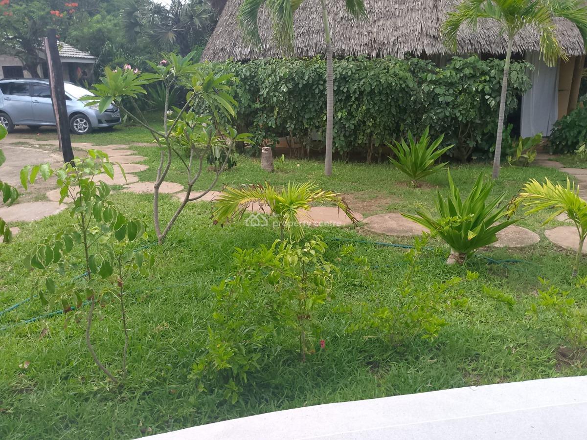 Architectural 2-bedroom Duplex with Rooftop Pool, Iguana Beach, Malindi Town, Kilifi, Apartment for Sale