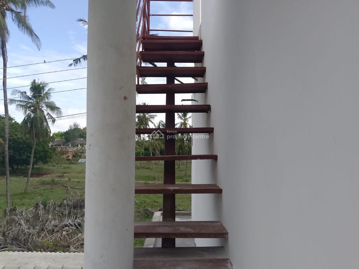 Architectural 2-bedroom Duplex with Rooftop Pool, Iguana Beach, Malindi Town, Kilifi, Apartment for Sale