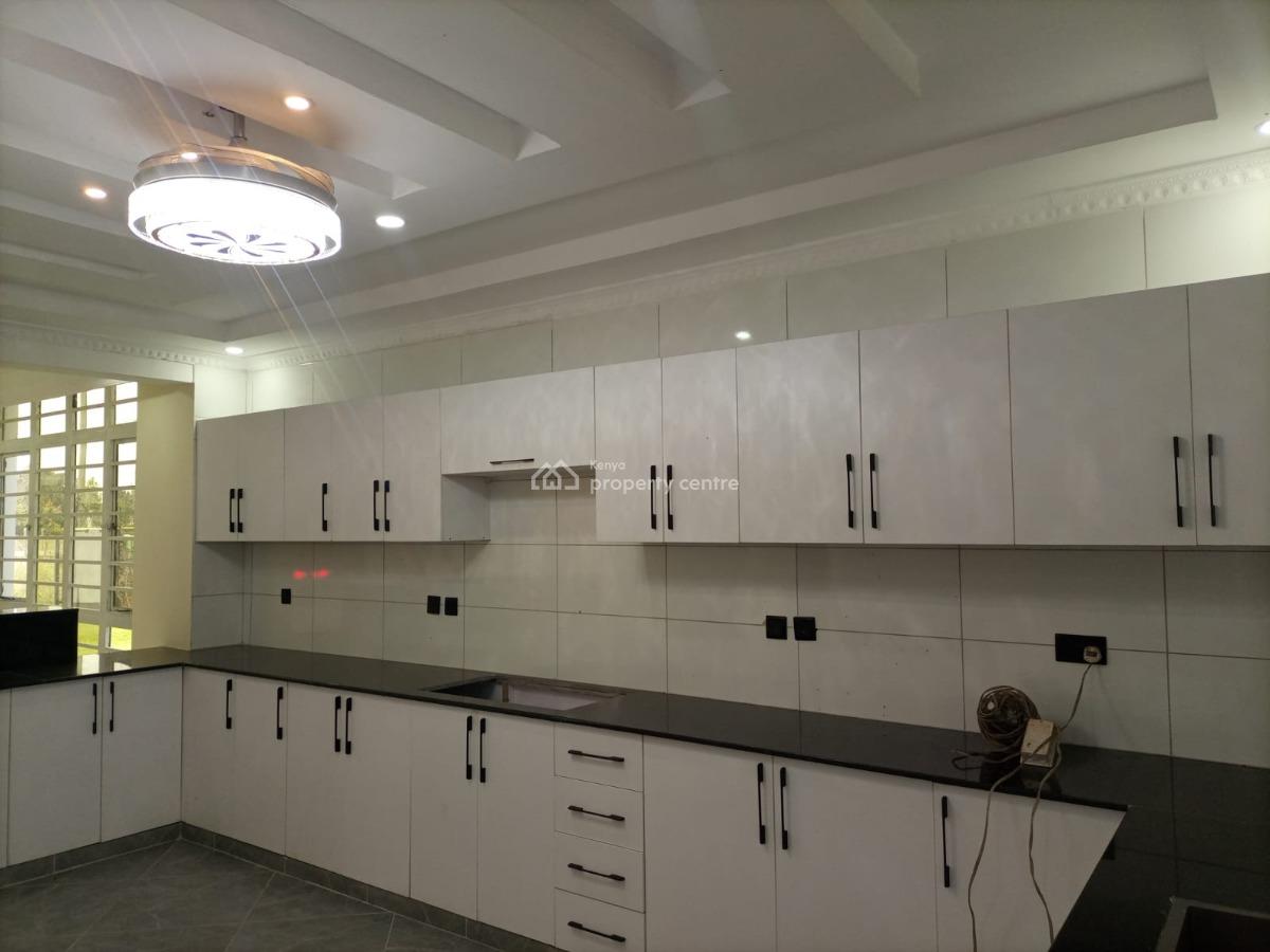 4 Bedroom House with Sq, Family Room, Gazebo All Ensuite in a Controll, Ruiru, Ruiru, Kiambu, Townhouse for Sale