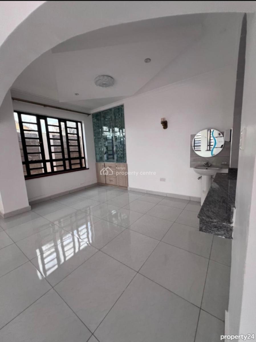 4 Bedroom House with Sq Ruiru Membley Estate  All Bedrooms Ar, Ruiru, Ruiru, Kiambu, Townhouse for Sale
